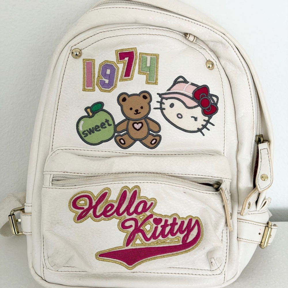 Rare Hello Kitty x Camomilla Milano Italian Leather Backpack